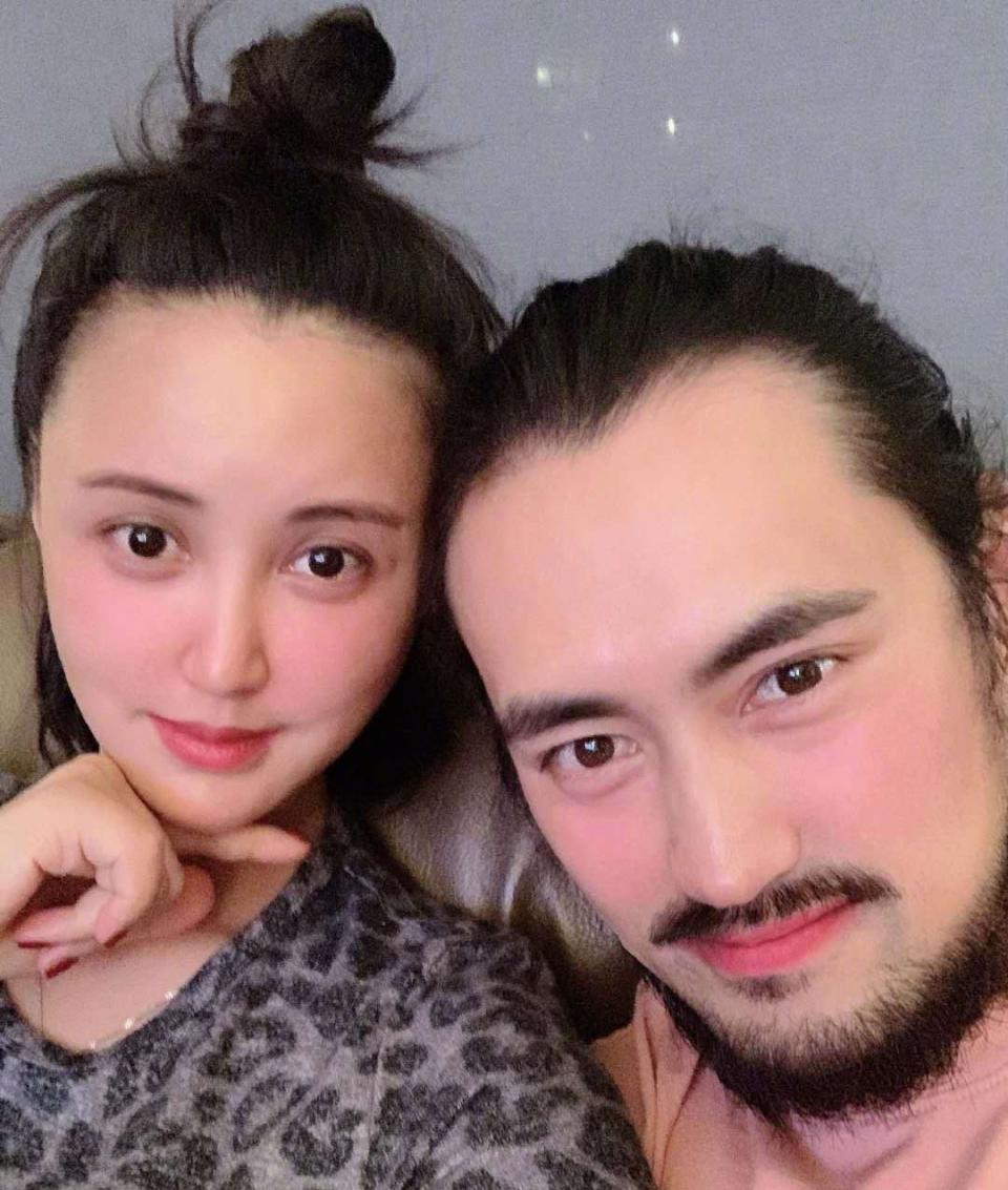 张歆艺分享孩子日常,张歆艺微博晒萌照秒变格格