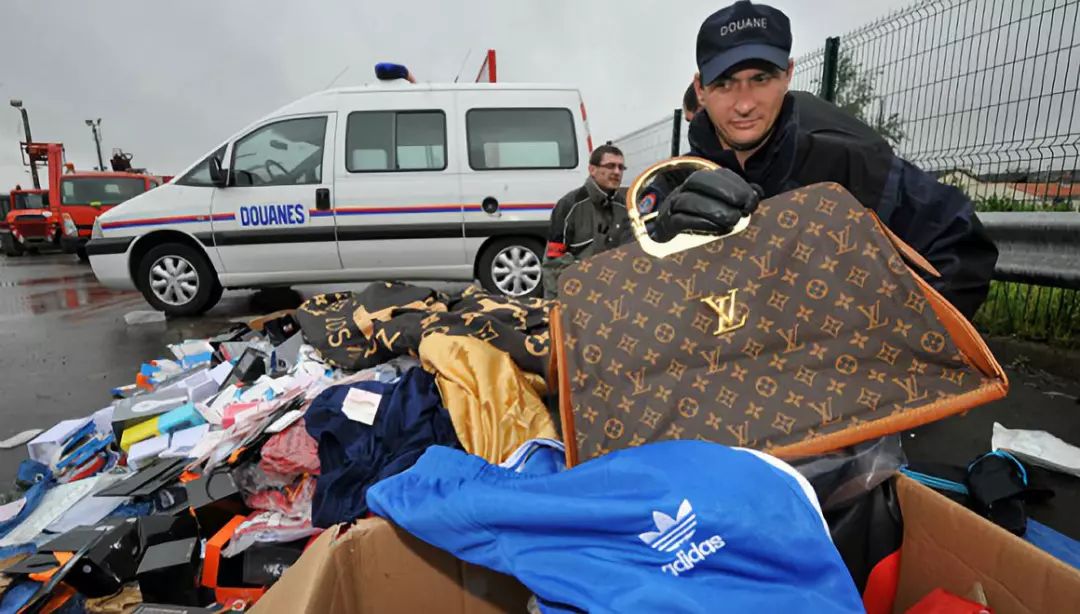 成本200卖10万！全球奢饰品造假最疯狂的国家，不是中国