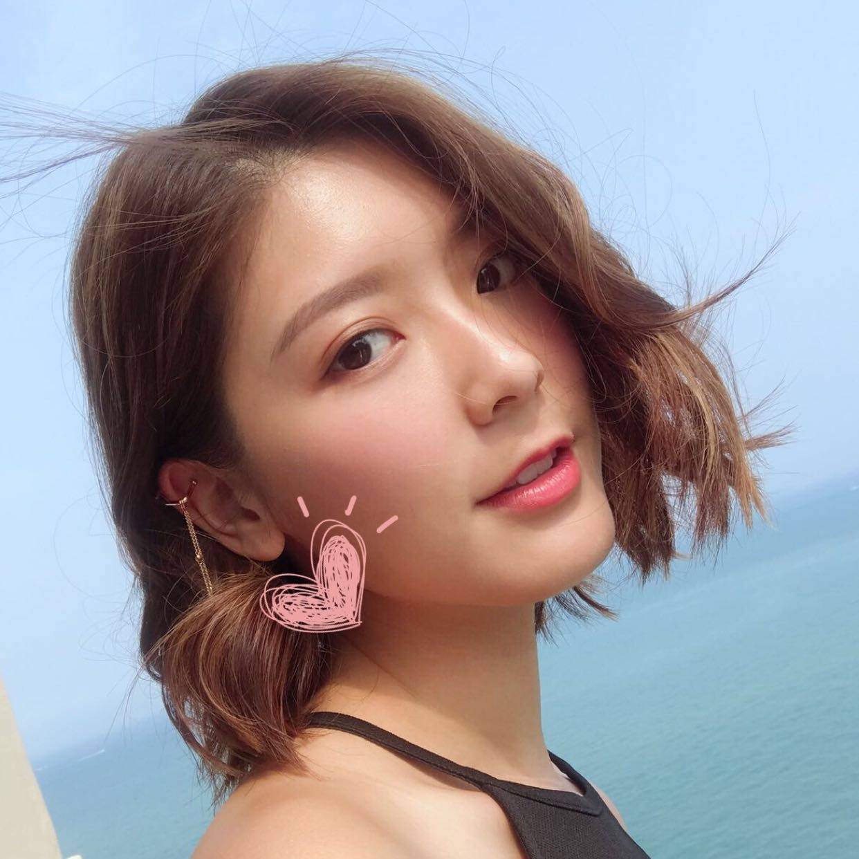 女明星脚踏两只船被揭穿,女星被爆脚踩七条船