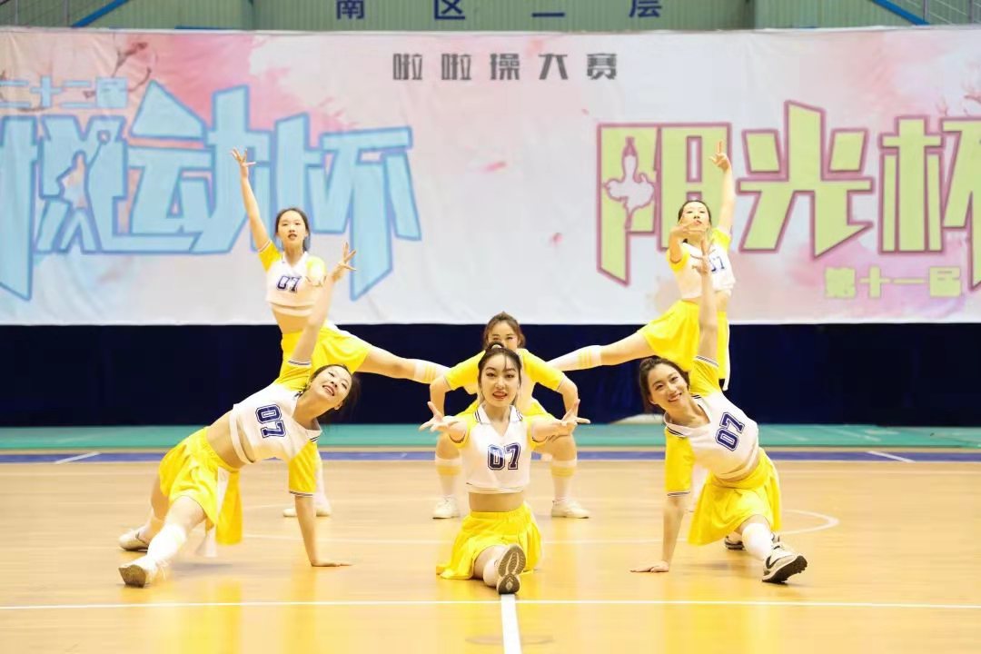 五月动起来图片,五月动起来舞蹈视频