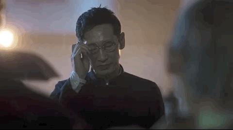 王劲松演蒋介石全身像,王劲松扮演蒋介石像吗