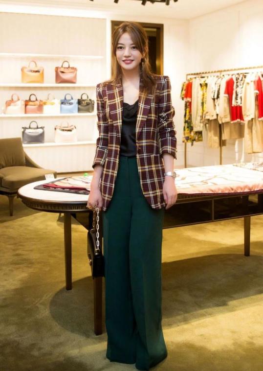 赵薇高马尾,赵薇减肥后照片