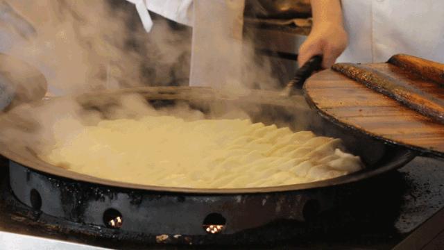 卖锅贴月入10万,卖锅贴一年赚多少钱