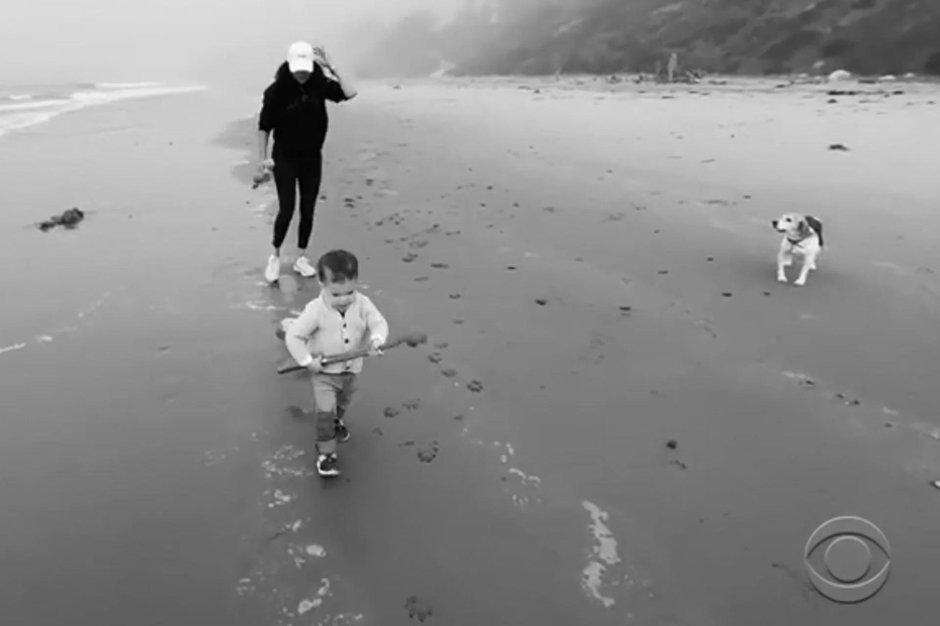 梅根凯特穿搭,梅根凯特穿碎花裙