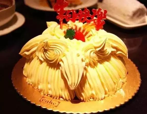 嗲到心窝里！让上海人牵肠挂肚的12家糕点店