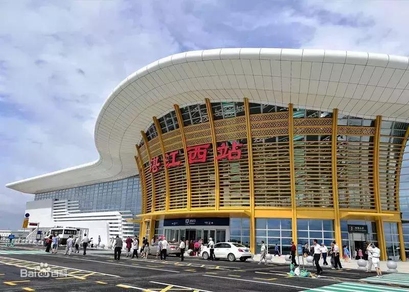 中国高铁游,深湛高铁湛江国际机场站