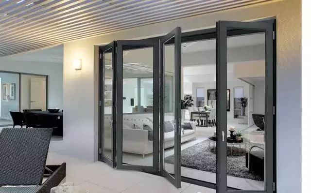 安装铝合金门窗人工费多少一平米,铝合金门窗安装前怎么检查材料