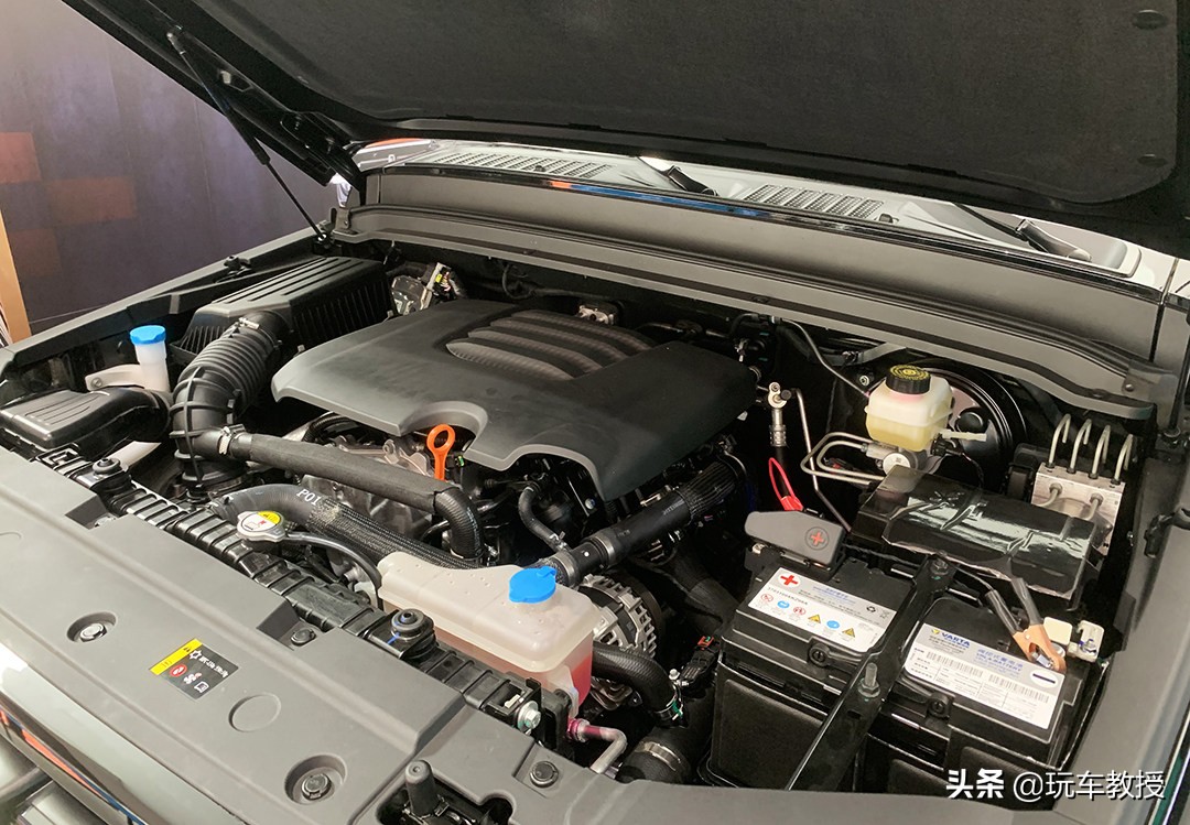 2023款坦克300顶配配置与讲解,全新一代坦克300总售量达到多少台