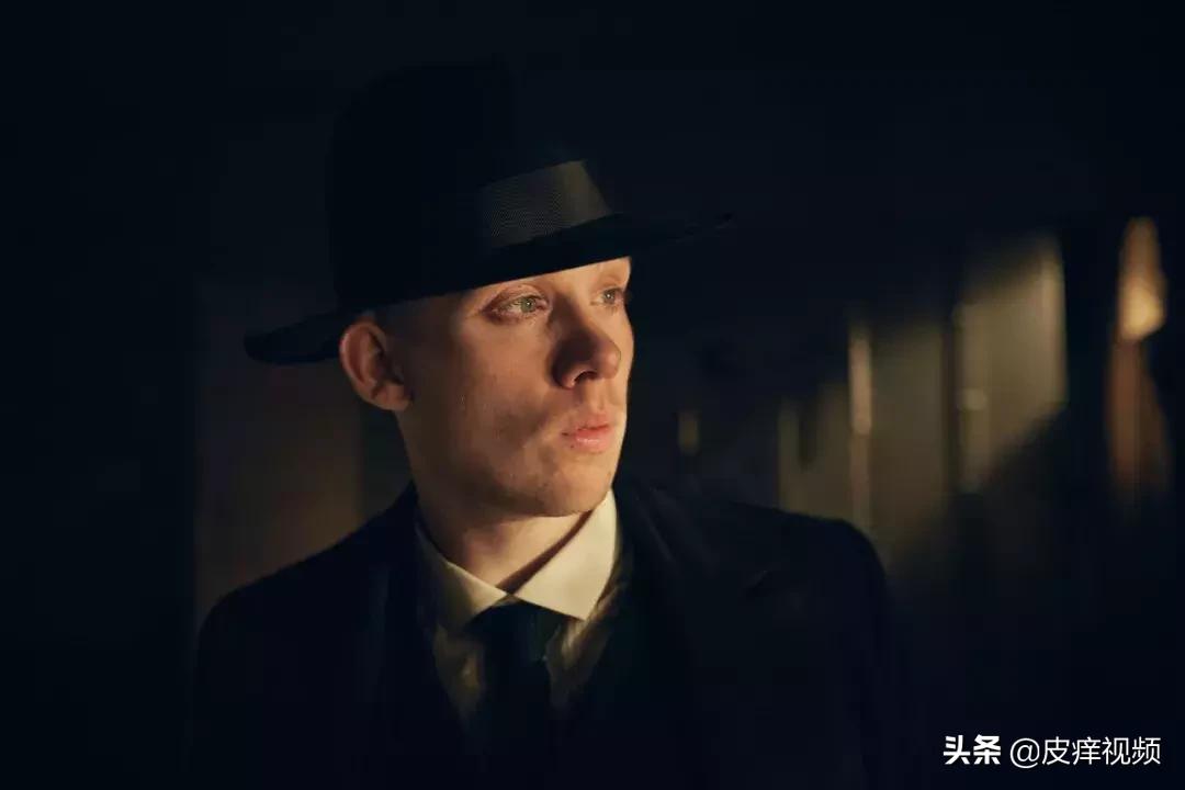 评论破百万的电视剧,豆瓣评分9.5的神剧