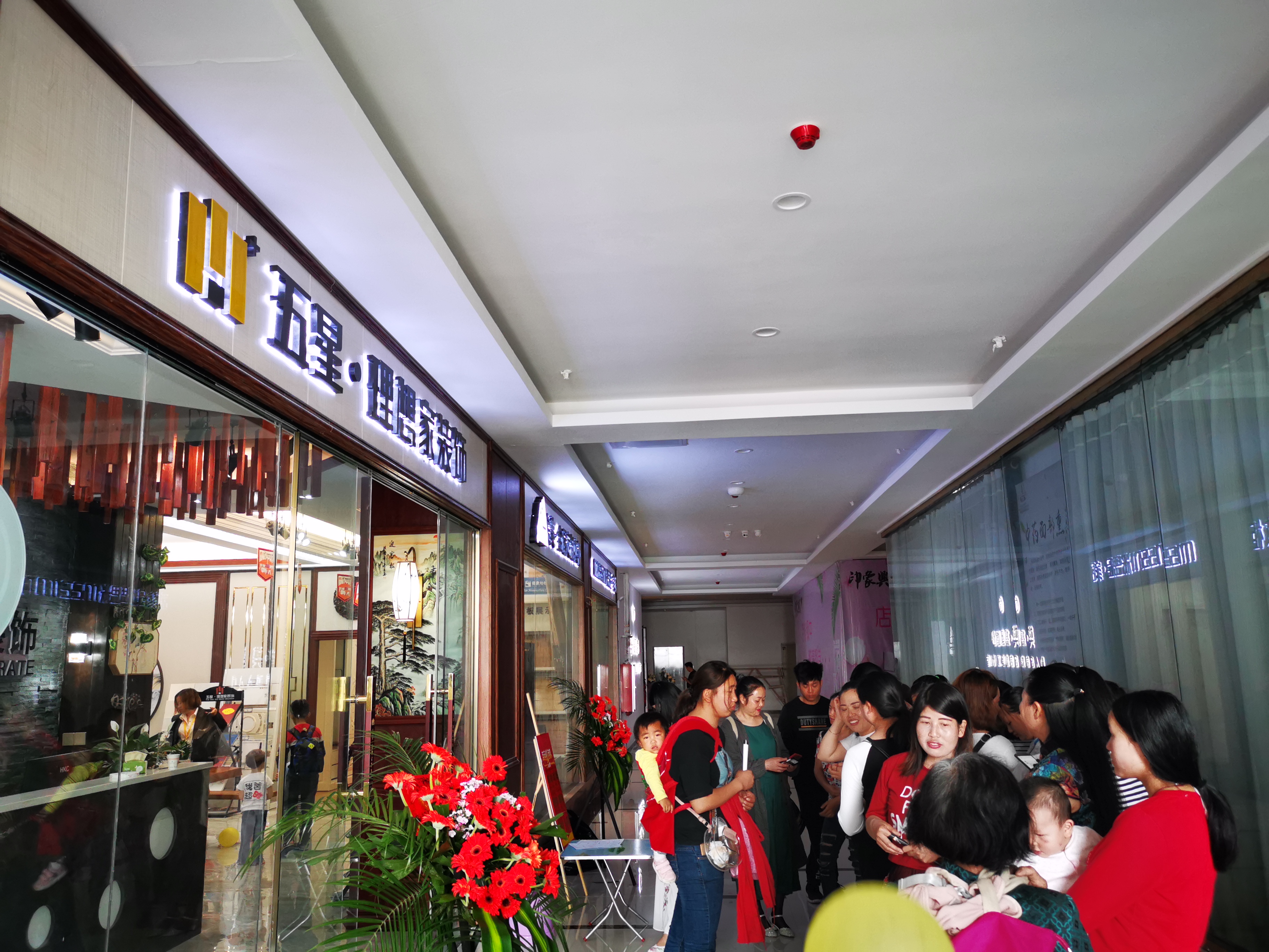 兴义豪车接送客户?这家装修公司火在哪里?