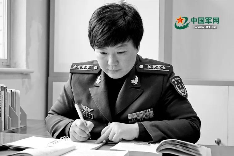 最美巾帼军人事迹,全国巾帼建功标兵名单解放军