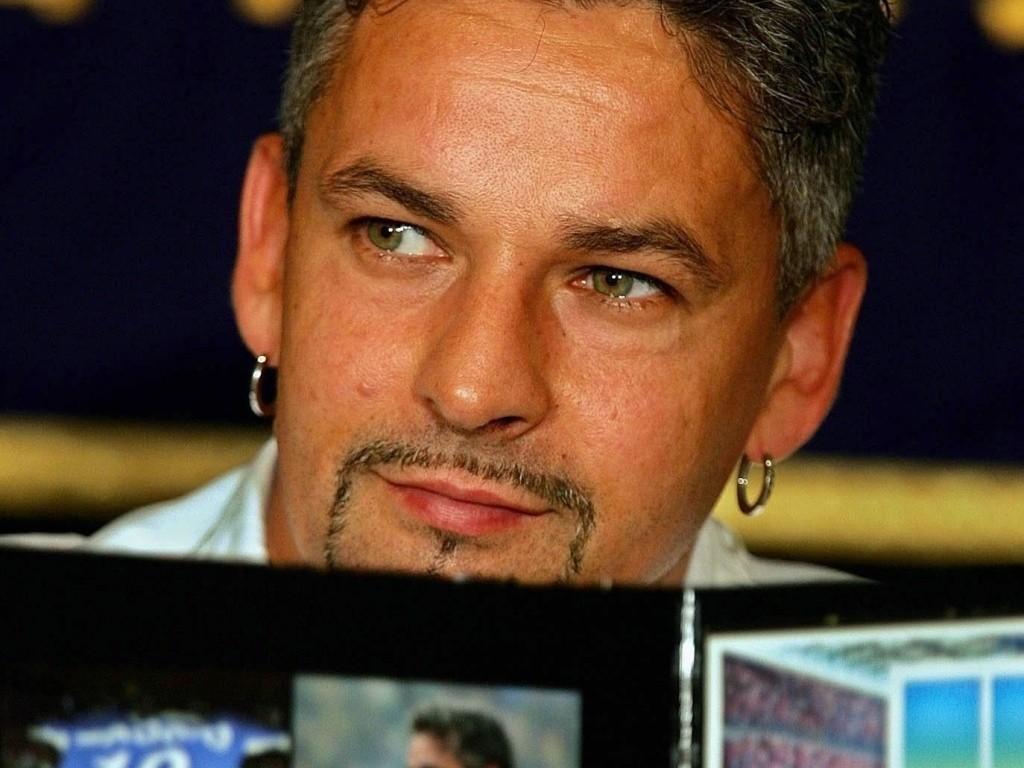 世界传奇足球球星,世界足球十大传奇人物