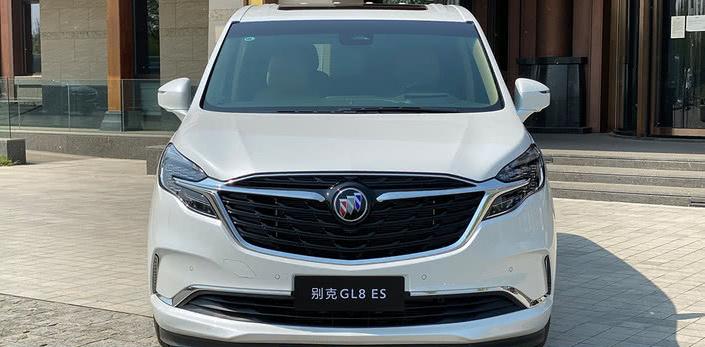 大众威然和gl8陆尊驾驶感受对比,大众威然对比gl8陆尊