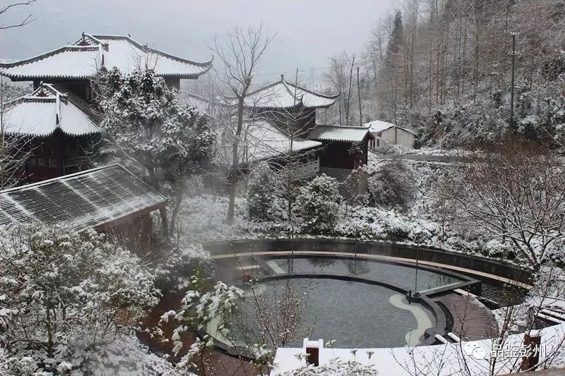 成都市内泡汤温泉第一名,成都周边温泉谷