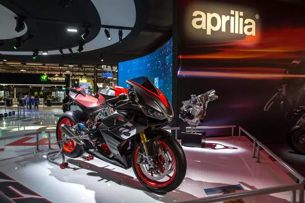 这颜值太让人心动了，Aprilia660cc中量级双缸跑车即将亮相，