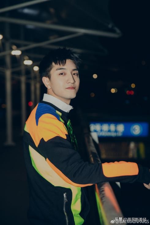 金瀚巴黎时装周,戚薇金瀚巴黎时装周