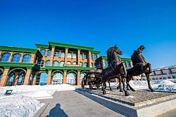 雪花青岛哈尔滨哪个好喝 (雪花哈尔滨青岛哪个啤酒好喝)