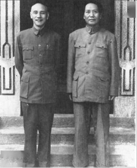 重庆谈判：时隔19年，毛*东泽**再见蒋介石，举杯：为蒋先生长寿干杯