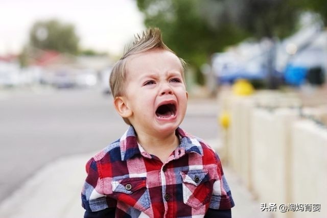 怎么样缓解婴儿黄昏闹的情绪,宝宝黄昏闹怎样安抚