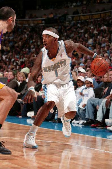 甜瓜40分绝杀热火,科比甜瓜总决赛视频