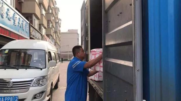 一个快递网点有多少员工,十几个员工的快递店挣钱吗