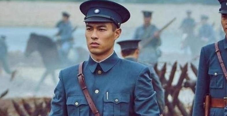 从宁汉分裂到宁汉合流，国民*党**分合如同儿戏？症结在蒋介石