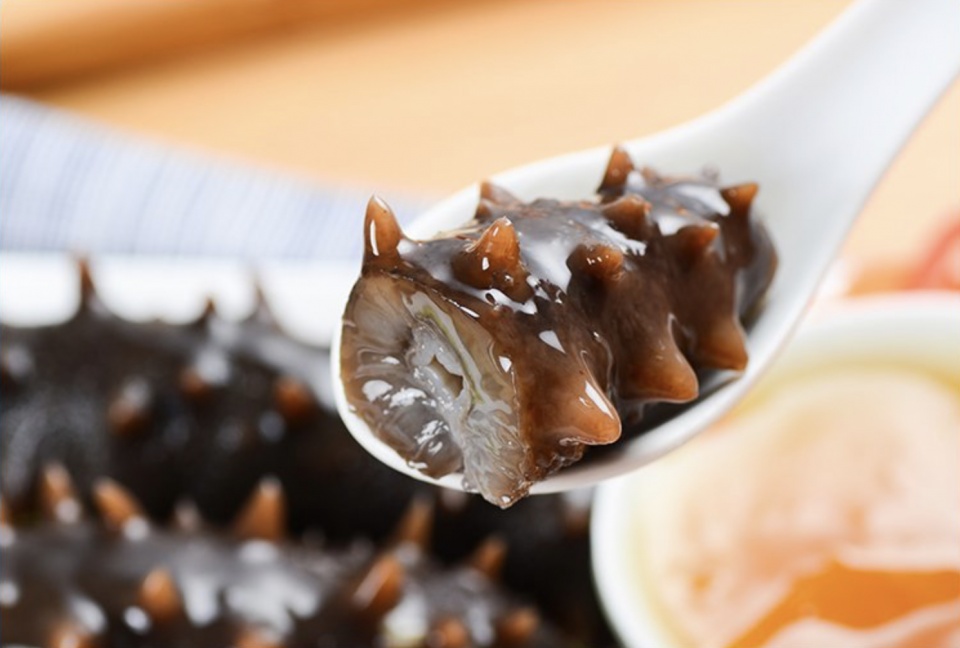 春节海参的简单最佳吃法,冬季吃海参听听专家怎么说