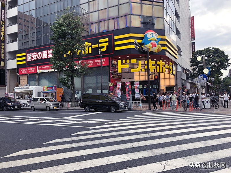 游戏中场景还原,人中之龙7横滨迷宫刷经验