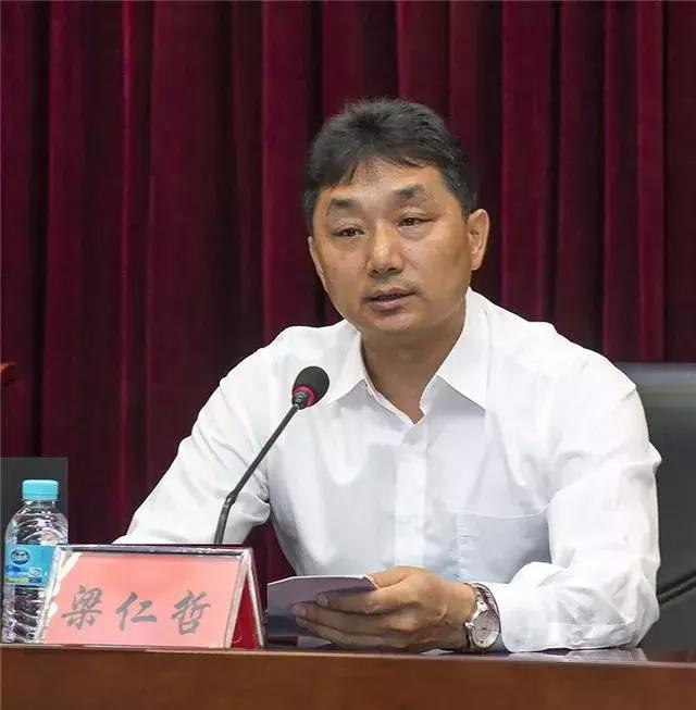 州委秘书长,州纪委秘书长工作职责