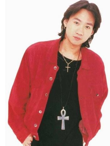 黄家驹和林楚麒有几年恋情,黄家驹与林楚麒同居过吗