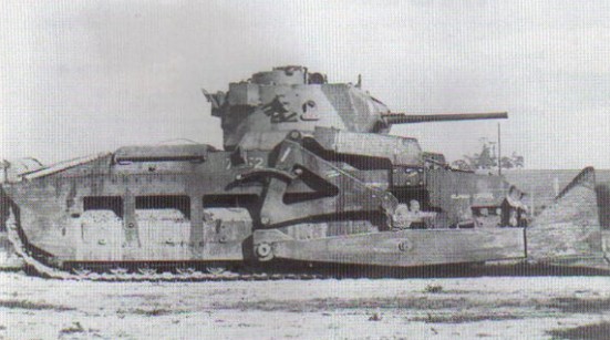 玛蒂尔达坦克介绍,英国玛蒂尔达坦克内部视角