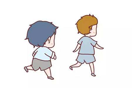 小朋友走路姿势不正确怎么纠正,纠正孩子走路姿势看什么科