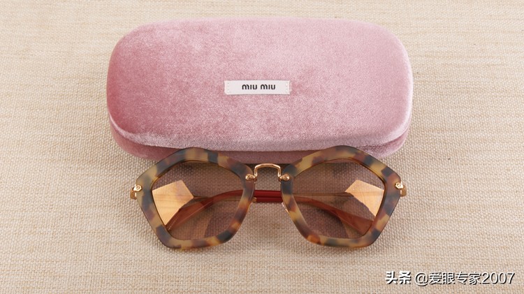 奢侈品眼镜入门基础知识,奢侈品眼镜鉴别