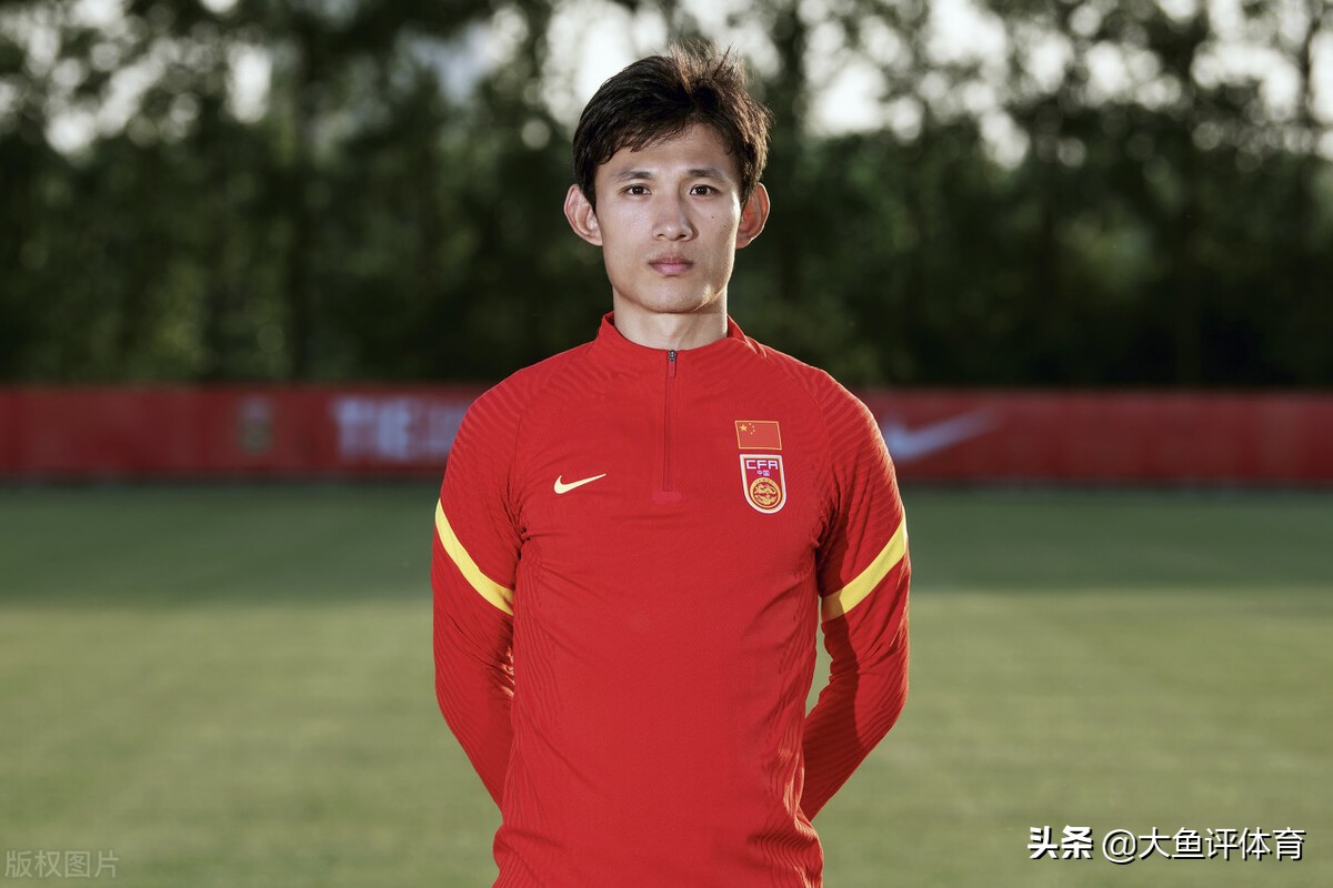 国足生死战首发11人预测，蒿俊闵吴曦携手四大归化决战越南