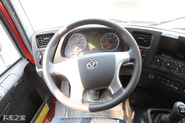 乘龙h5v4x2港口牵引车,豪沃tx-4x2港口牵引车