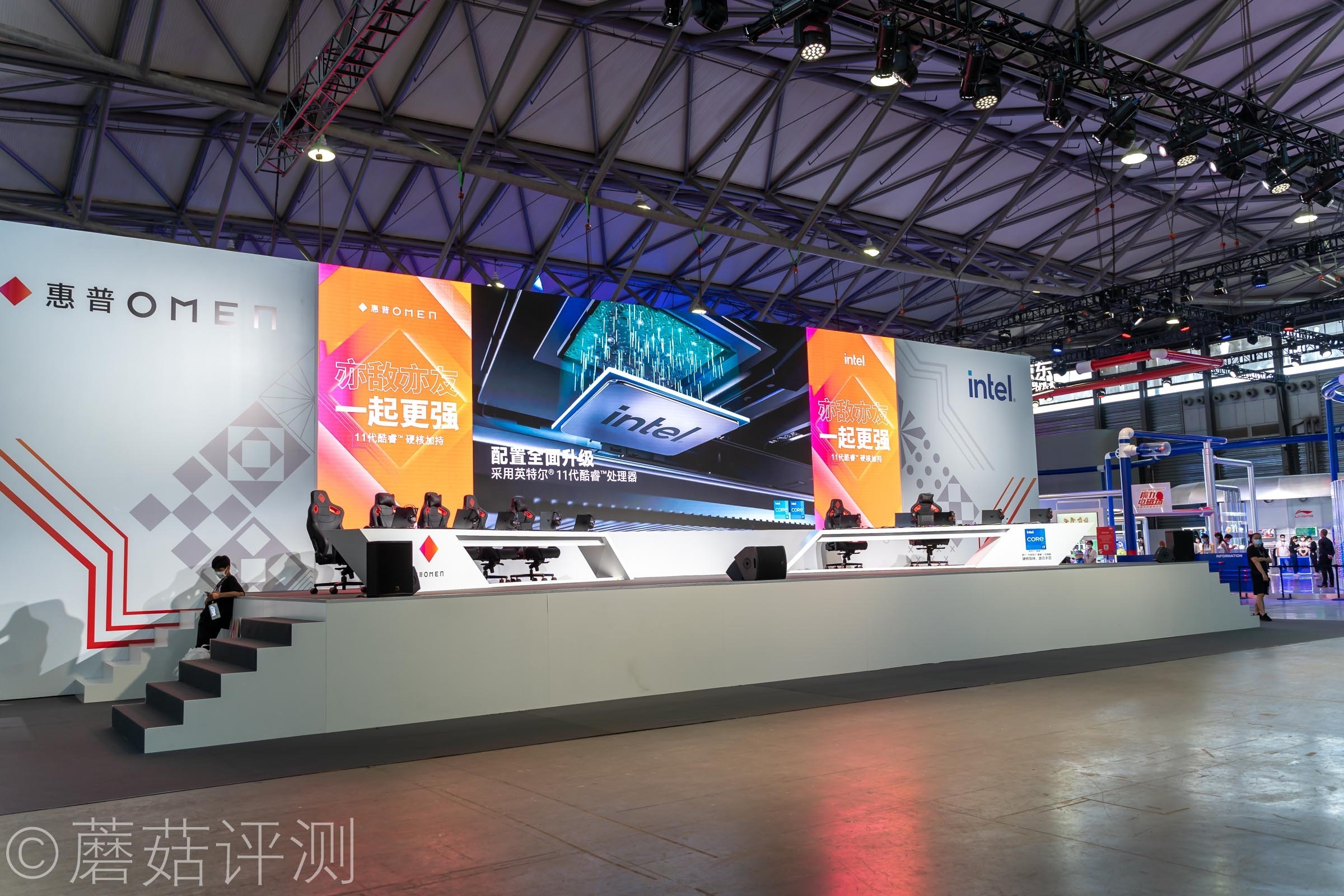 又有啥好玩的？蘑菇带你逛ChinaJoy2021，硬件、车和漂亮的小姐姐