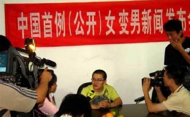 宁夏女孩变男孩,宁夏姑娘女变男如今活得怎样