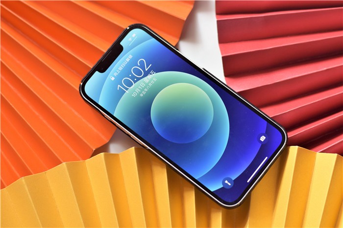 iphone13手机壳带镜头膜测评,iphone13皮革保护壳和硅胶测评