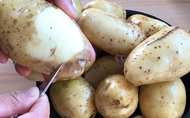 家庭版土豆淀粉的做法,自制简易土豆淀粉的配方