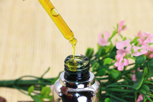 原液精油精华液肌底液傻傻分不清,原液精油和肌底液的区别