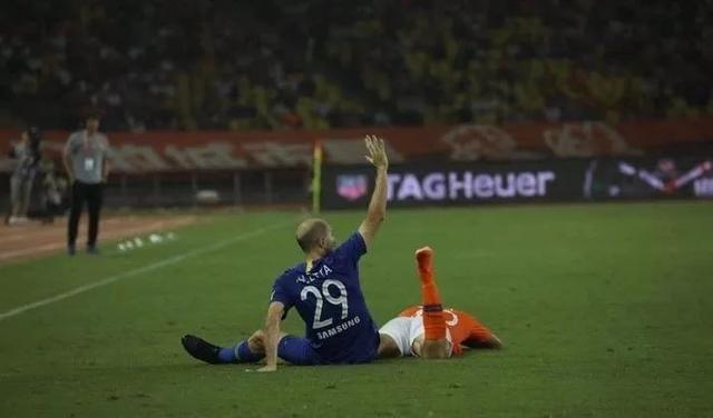 郭田雨踢中甲,郭田雨在卓尔比赛