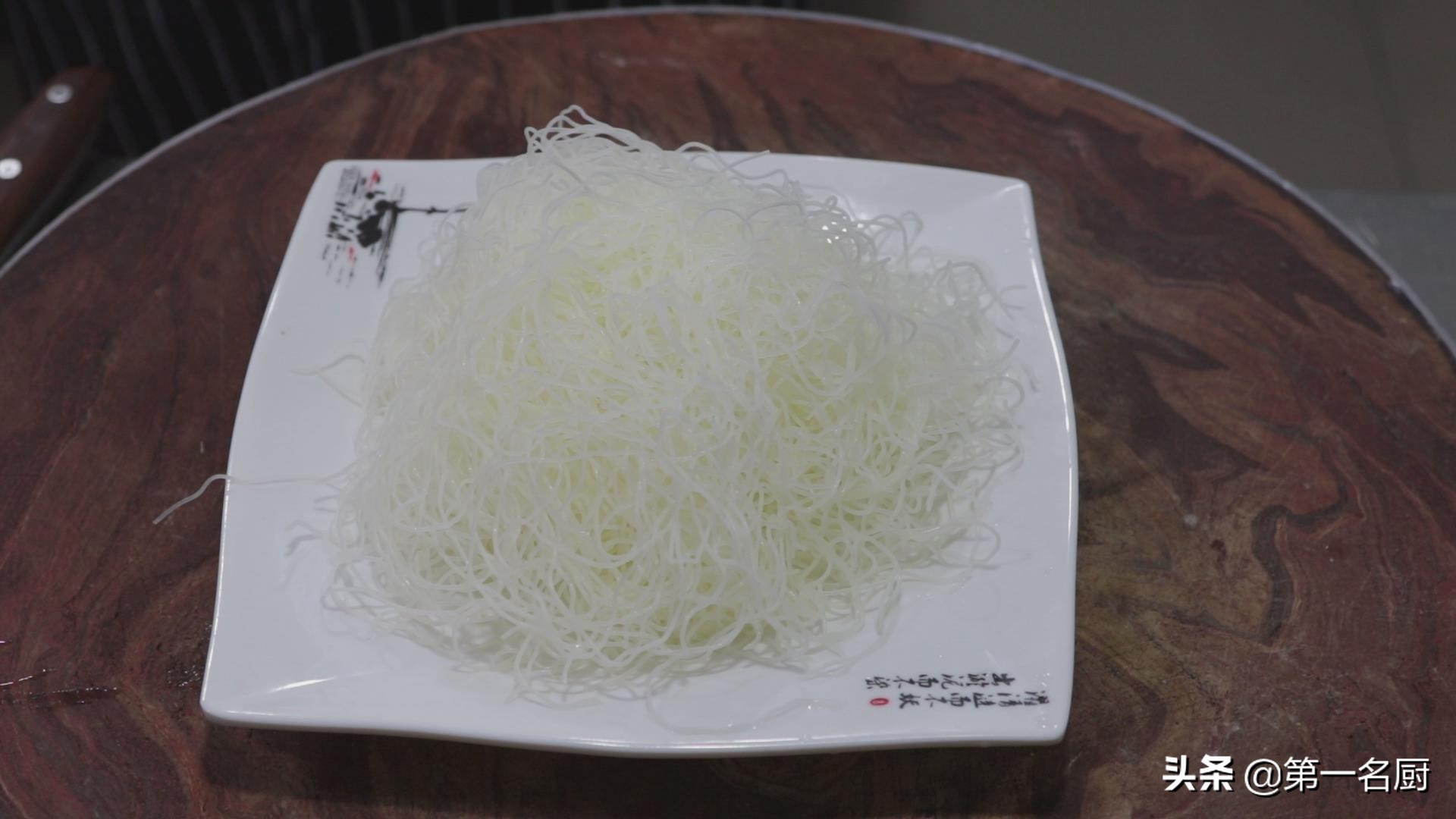 饭店的炒粉丝是哪种粉丝,饭店炒的粉丝叫什么