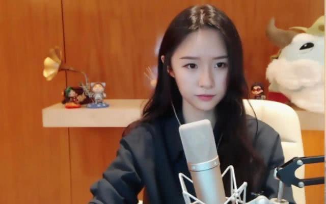 主播阿冷原来的样子,阿冷退网主播反应