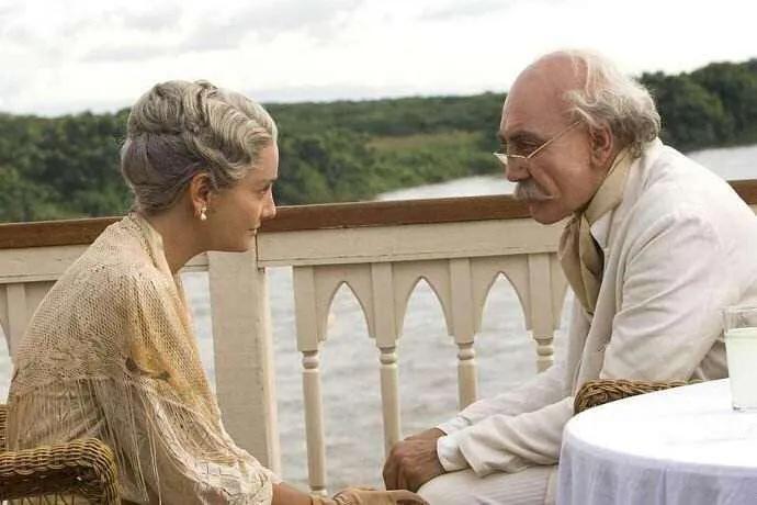 《霍乱时期的爱情》：爱情的外衣下，粉饰的是赤裸裸的孤独与权衡