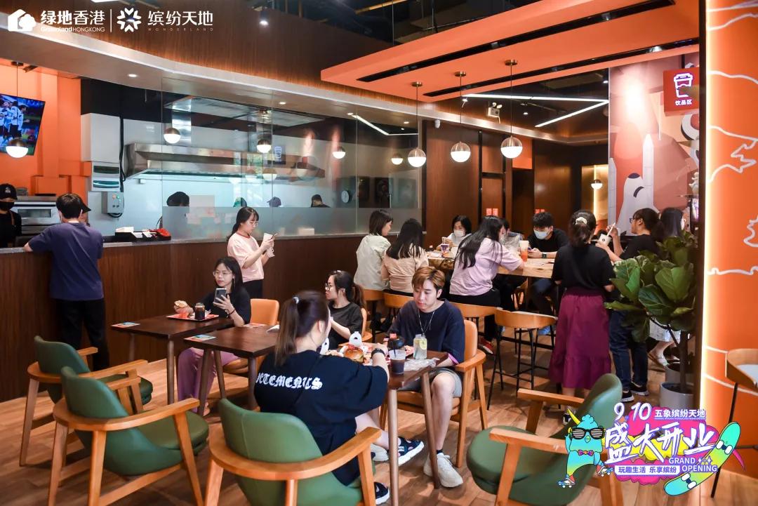 南宁五象新区绿地缤纷城,绿地缤纷天地星光市集