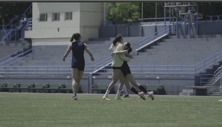 朱婷禁区外凌空抽射,朱婷踢足球教学