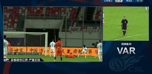 还没适应VAR！35岁国脚恶意踩踏后一脸无辜，不该如此犯规