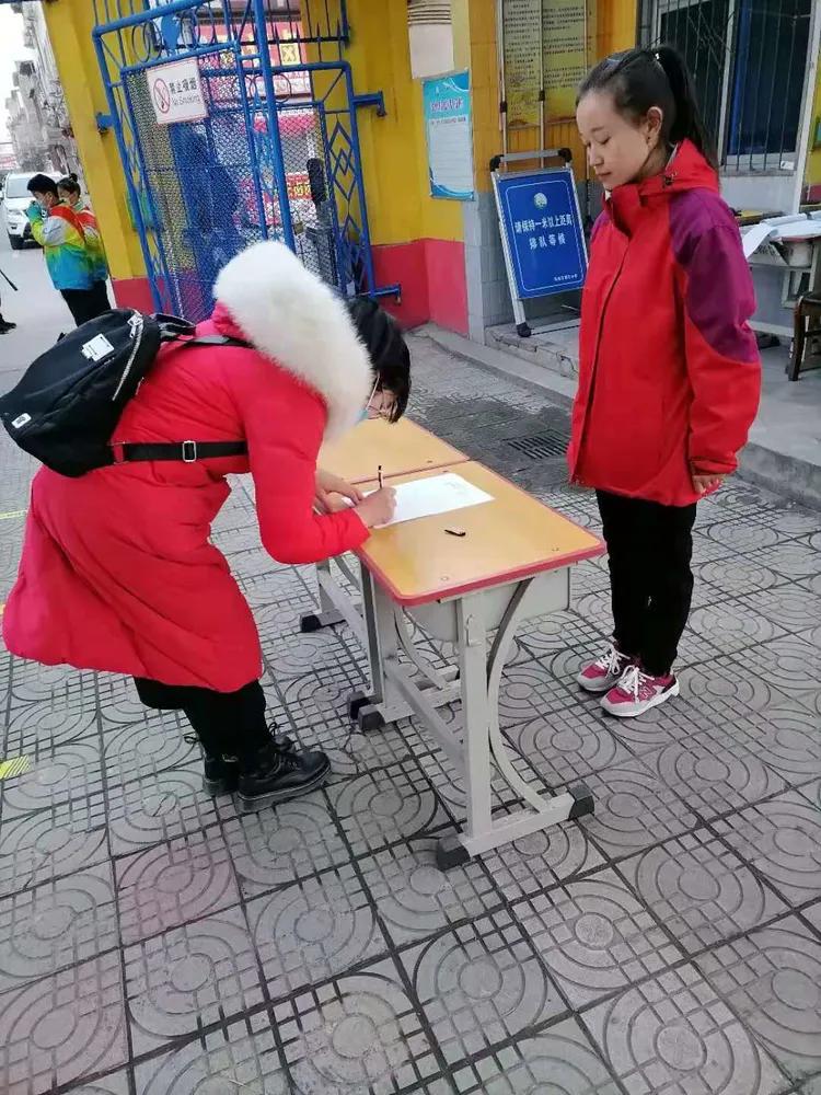 洛龙区养成教育十二校联盟第195次活动洛龙五小现场会