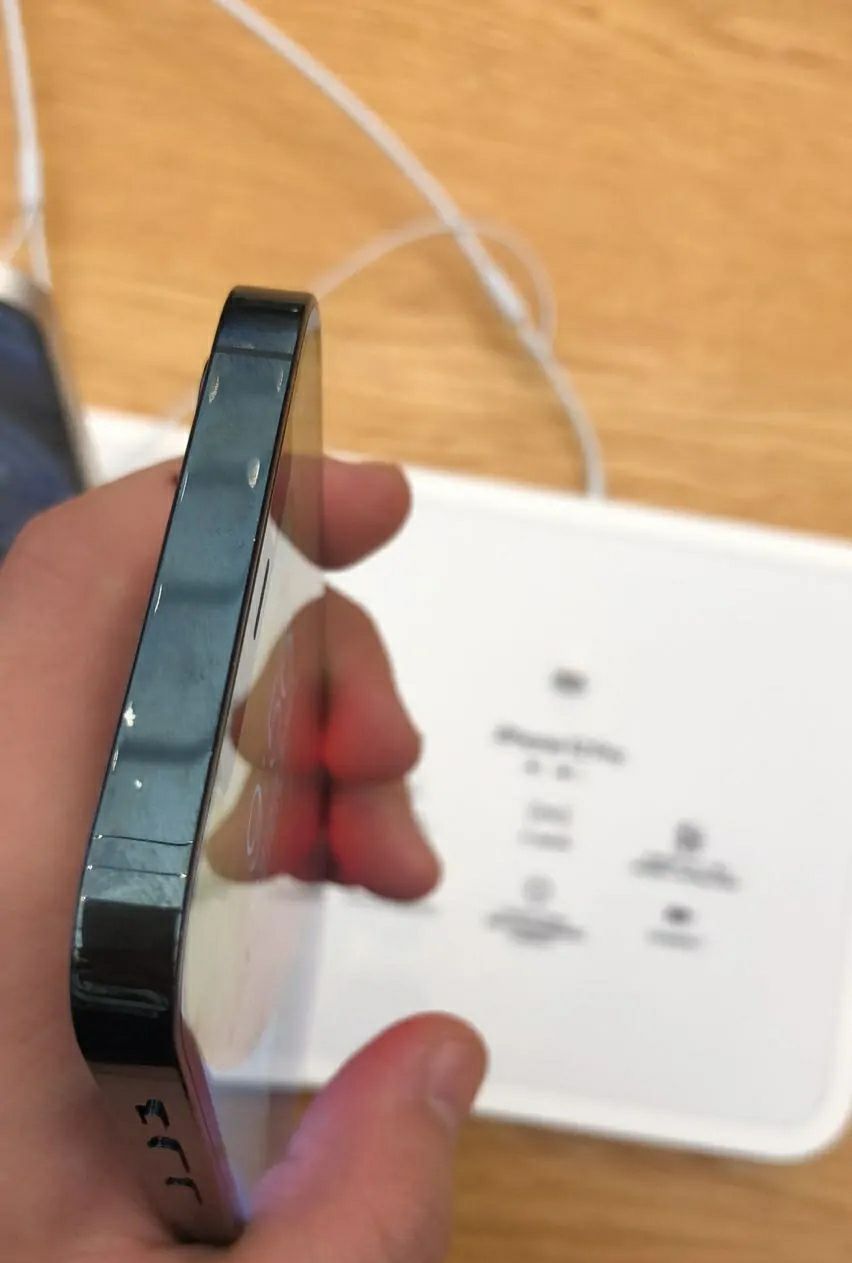 苹果谈iphone12边框掉漆,iphone12边框掉漆严重