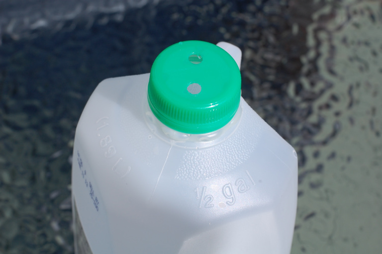 用吸管和塑料瓶做的喷泉,塑料瓶吸管自制喷泉